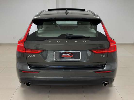 VOLVO-V60-2019