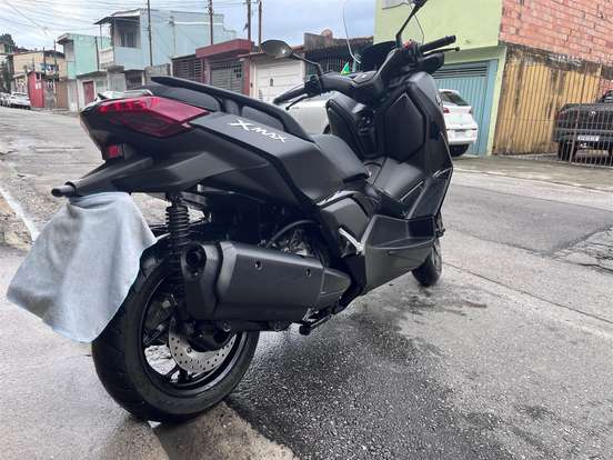 YAMAHA-XMAX 250 CONNECTED ABS YAMAHA-XMAX 250 CONNECTED ABS-2025