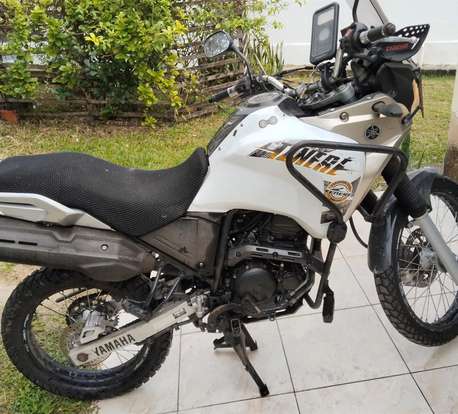 YAMAHA-XTZ 250 TÉNÉRÉ YAMAHA-XTZ 250 TÉNÉRÉ-2015
