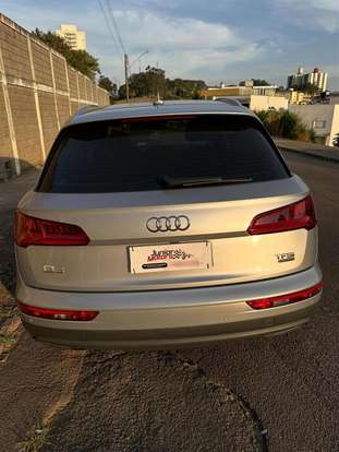 AUDI-Q5-2017