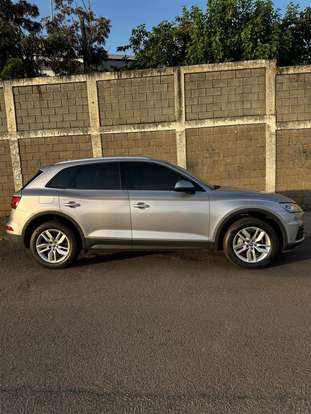 AUDI-Q5-2017