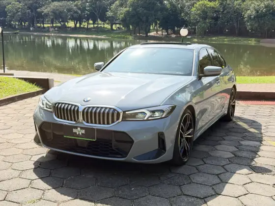 BMW 320i 2.0 16V TURBO FLEX M SPORT AUTOMÁTICO BMW 320i 2.0 16V TURBO FLEX M SPORT AUTOMÁTICO