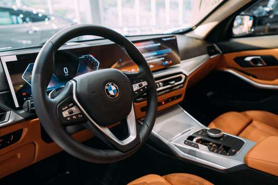 BMW-320i-2025