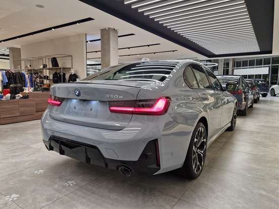 BMW-330e-2.0 16V TURBO HÍBRIDO M SPORT AUTOMÁTICO BMW-330e-2025