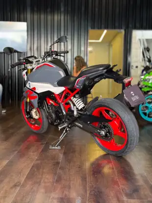 BMW-G 310 R-2022