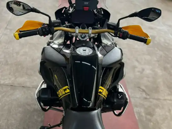 BMW-R 1250 GS ADVENTURE PREMIUM 40 ANOS BMW-R 1250 GS ADVENTURE PREMIUM 40 ANOS-2022