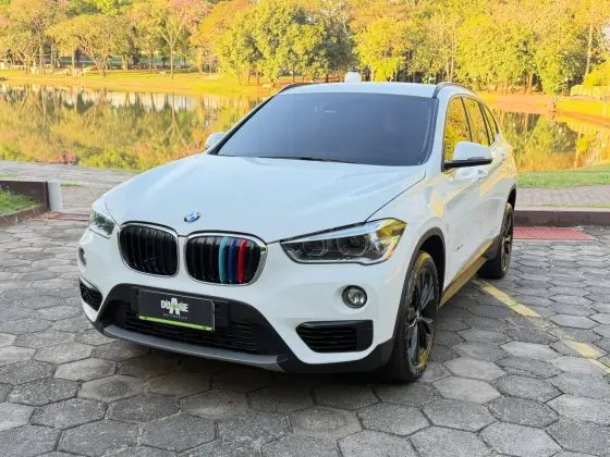 BMW X1 2.0 16V TURBO ACTIVEFLEX SDRIVE20I 4P AUTOMÁTICO BMW X1 2.0 16V TURBO ACTIVEFLEX SDRIVE20I 4P AUTOMÁTICO