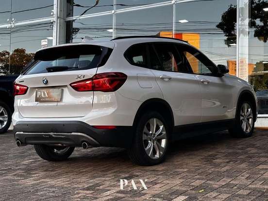 BMW-X1-2.0 16V TURBO ACTIVEFLEX SDRIVE20I 4P AUTOMÁTICO BMW-X1-2017