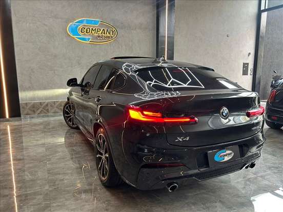 BMW-X4-2021
