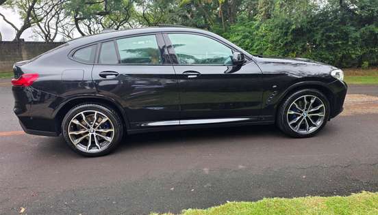 BMW-X4-2020