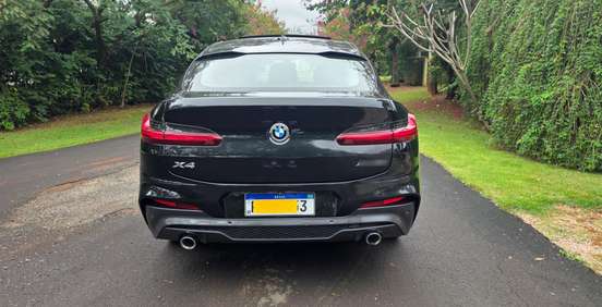 BMW-X4-2020