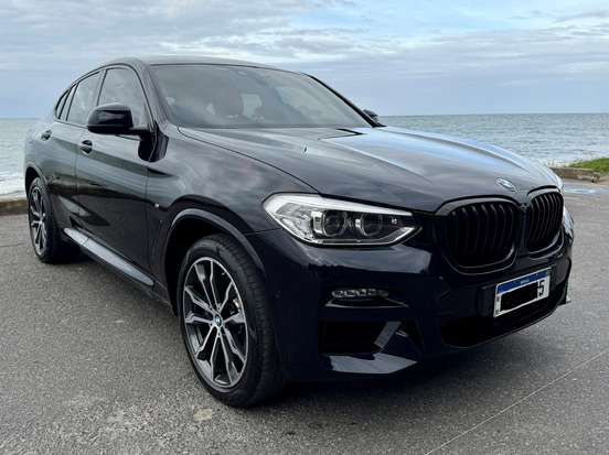 BMW-X4-2021