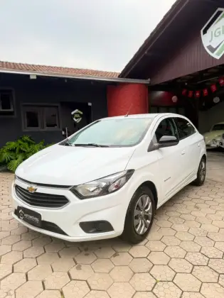 CHEVROLET ONIX 1.4 MPFI ADVANTAGE 8V FLEX 4P AUTOMÁTICO CHEVROLET ONIX 1.4 MPFI ADVANTAGE 8V FLEX 4P AUTOMÁTICO