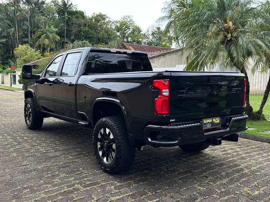 CHEVROLET-SILVERADO-6.6 V8 DURAMAX DIESEL 2500HD LTZ CHASSI 4WD AUTOMÁTICO CHEVROLET-SILVERADO-2021