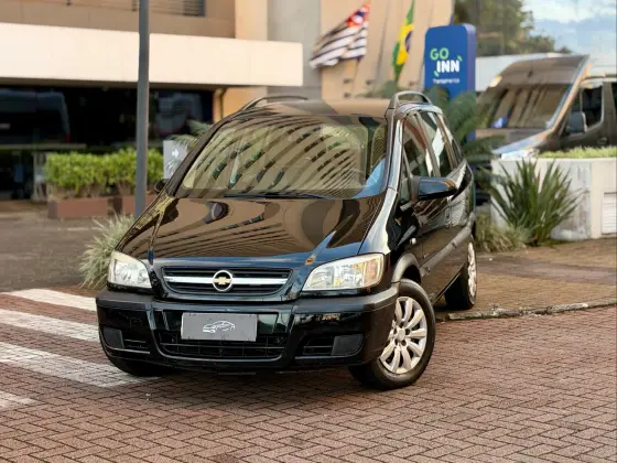 CHEVROLET ZAFIRA 2.0 MPFI COMFORT 8V FLEX 4P MANUAL