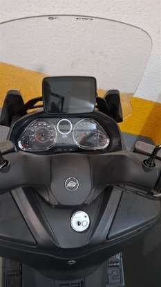 DAFRA-MAXSYM 400i-2021