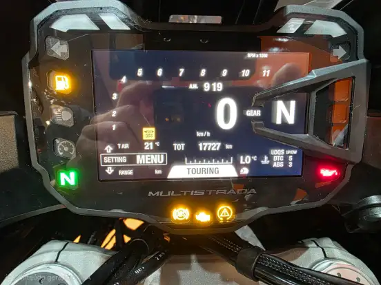 DUCATI-MULTISTRADA V2 S DUCATI-MULTISTRADA V2 S-2022