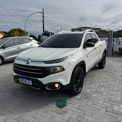 FIAT TORO 2.0 16V TURBO DIESEL VOLCANO 4WD AT9 FIAT TORO 2.0 16V TURBO DIESEL VOLCANO 4WD AT9