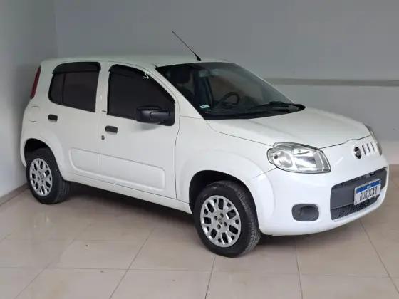 FIAT UNO 1.0 EVO VIVACE 8V FLEX 4P MANUAL