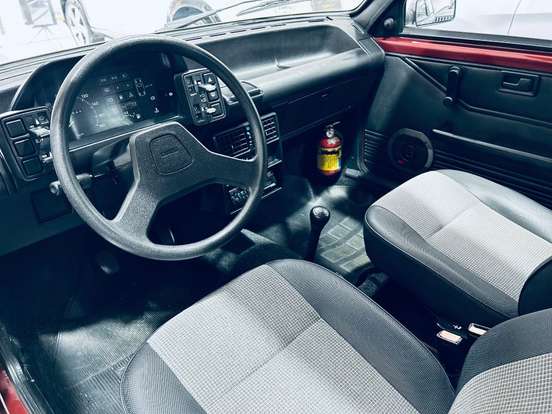 FIAT-UNO-1.0 MILLE ELETRONIC 8V GASOLINA 2P MANUAL FIAT-UNO-1994
