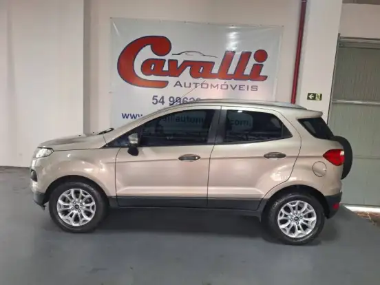 FORD-ECOSPORT-2012