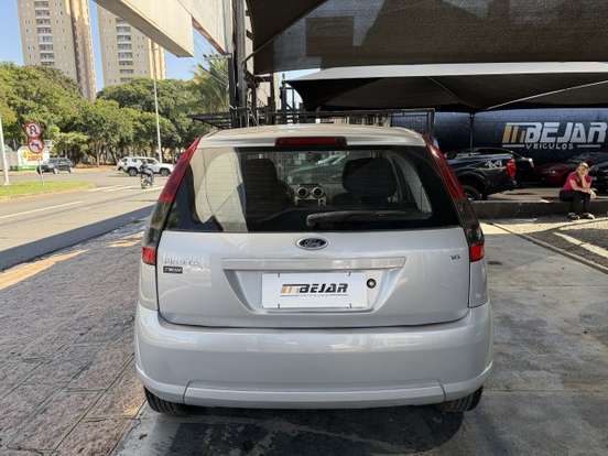 FORD-FIESTA-2011