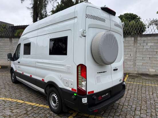 FORD-TRANSIT-2025