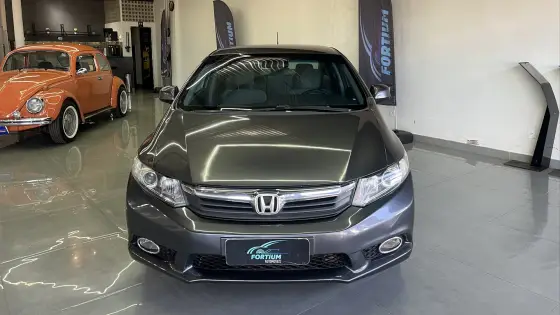 HONDA CIVIC 1.8 LXS 16V FLEX 4P MANUAL HONDA CIVIC 1.8 LXS 16V FLEX 4P MANUAL