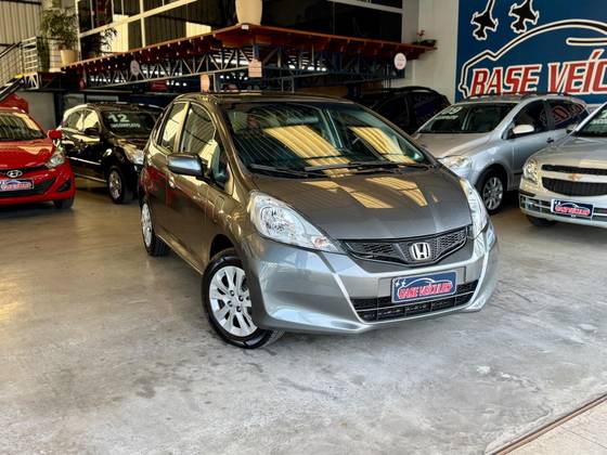 HONDA FIT 1.4 DX 16V FLEX 4P MANUAL