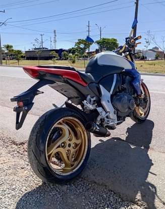 HONDA-CB 1000R-2013