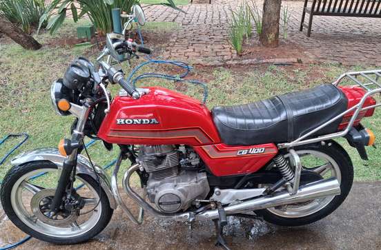 HONDA-CB 400-1982