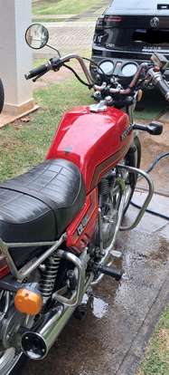 HONDA-CB 400-1982