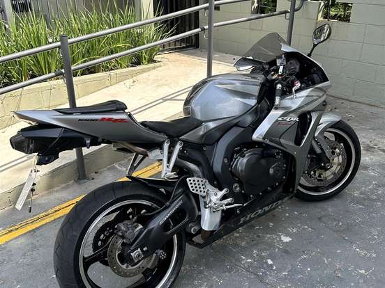 HONDA-CBR 1000RR FIREBLADE HONDA-CBR 1000RR FIREBLADE-2006