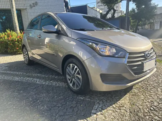 HYUNDAI HB20 1.6 COMFORT PLUS 16V FLEX 4P MANUAL HYUNDAI HB20 1.6 COMFORT PLUS 16V FLEX 4P MANUAL