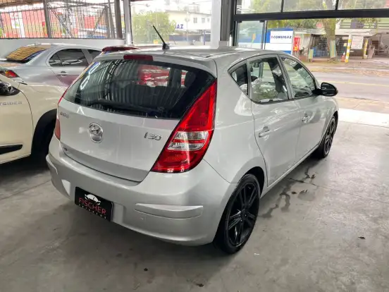 HYUNDAI-I30-2011
