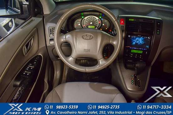 HYUNDAI-TUCSON-2012