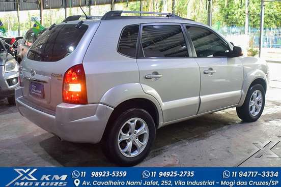 HYUNDAI-TUCSON-2012