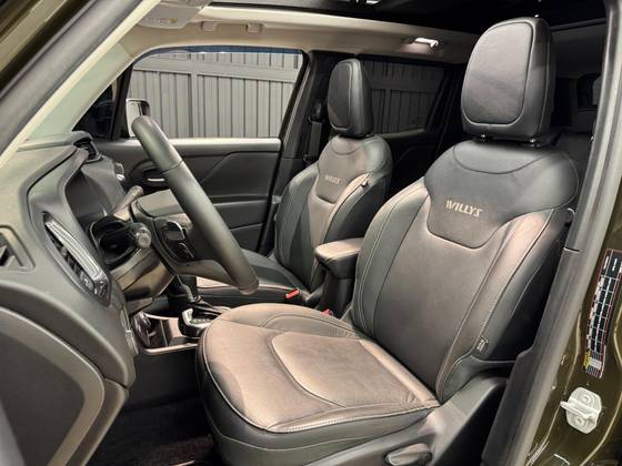 /en/city/cate-car-used-car/jeep-renegade-2025-1-3-t270-turbo-flex-willys-4x4-at9-48491550590765056/-17
