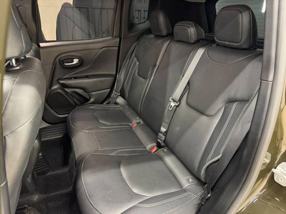 /en/city/cate-car-used-car/jeep-renegade-2025-1-3-t270-turbo-flex-willys-4x4-at9-48491550590765056/-19