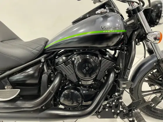 KAWASAKI VULCAN 900 CUSTOM KAWASAKI VULCAN 900 CUSTOM
