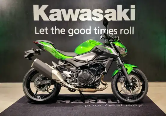 KAWASAKI-Z500-2025