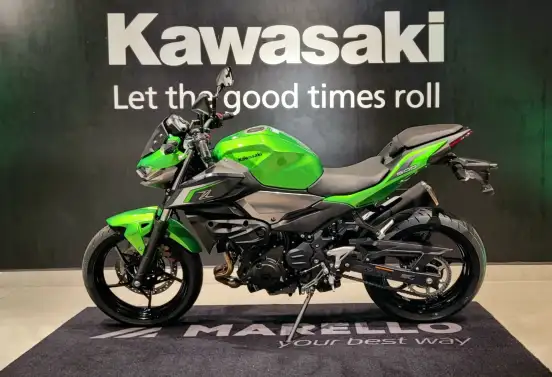 KAWASAKI-Z500-2025
