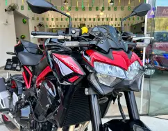 KAWASAKI Z900 KAWASAKI Z900
