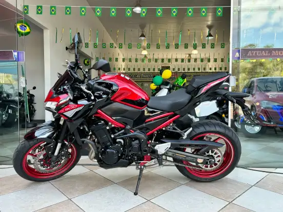 KAWASAKI-Z900 KAWASAKI-Z900-2025