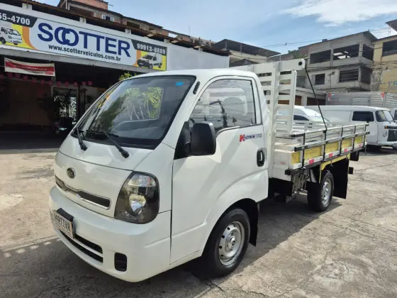 KIA BONGO 2.5 K-2500 4X2 CS TURBO DIESEL 2P MANUAL