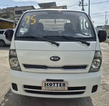 KIA-BONGO-2014