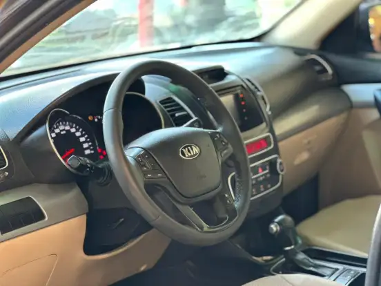 KIA-SORENTO-2013