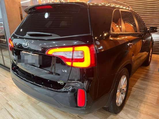 KIA-SORENTO-2013
