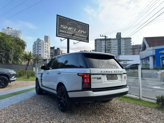 LAND ROVER RANGE ROVER VOGUE 4.4 SE SDV8 4X4 TURBO DIESEL 4P AUTOMÁTICO LAND ROVER RANGE ROVER VOGUE 4.4 SE SDV8 4X4 TURBO DIESEL 4P AUTOMÁTICO