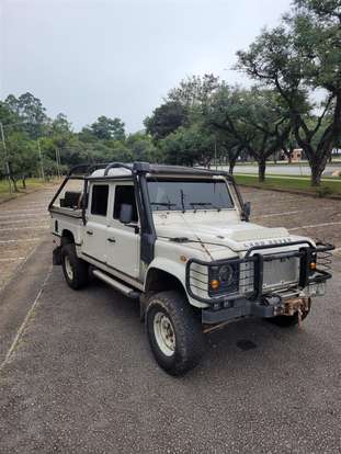 LAND ROVER-DEFENDER-2010